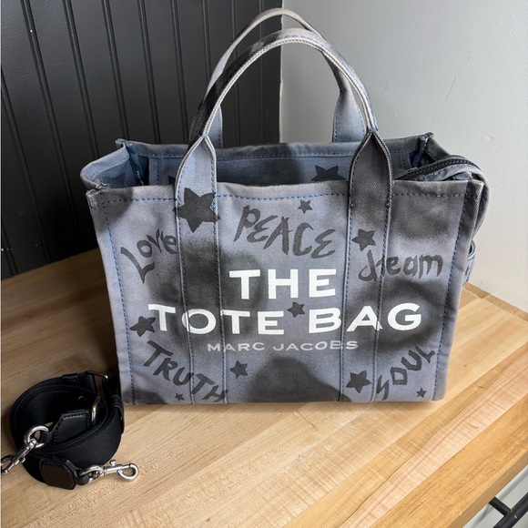 Marc Jacobs Medium Graffiti The Tote Bag - Picture 1 of 14